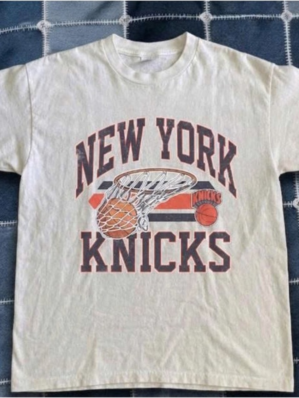 Gildan White New York Knicks Short Sleeve Tee with Orange & Navy Graphics
